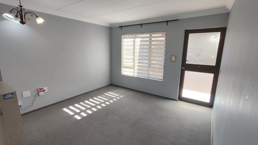 2 Bedroom Property for Sale in Stilbaai Wes Western Cape